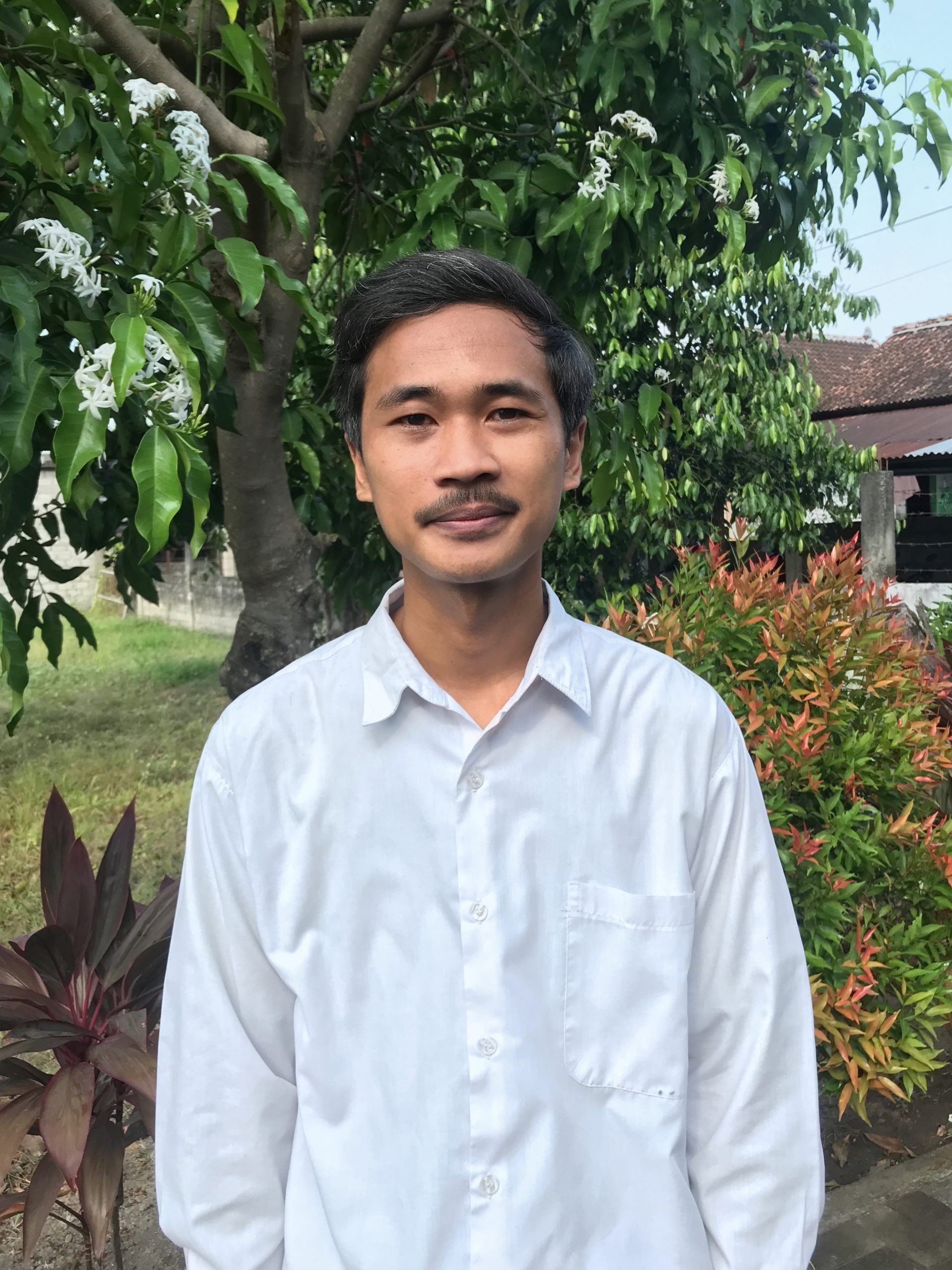 Vincentius Apaulo Tri Hartono, S.Sos.